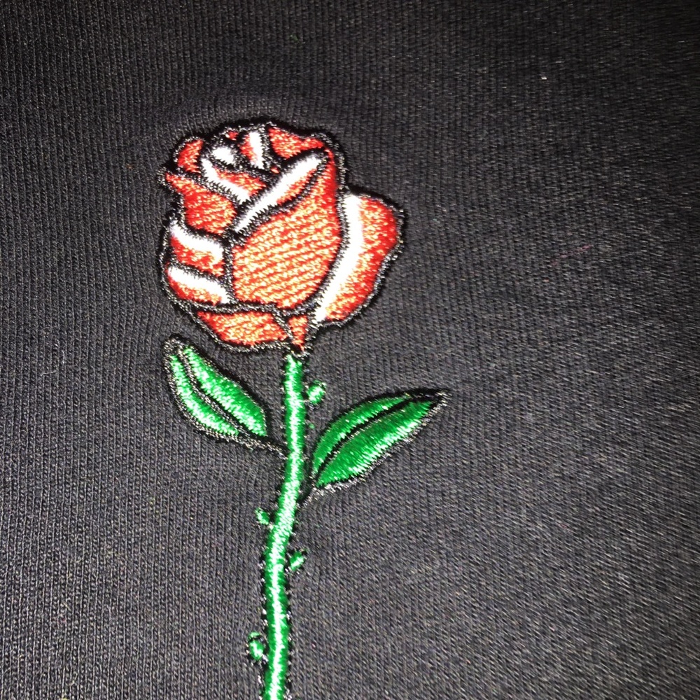 🥀 H&M Black long sleeve embroidered shirt 🥀